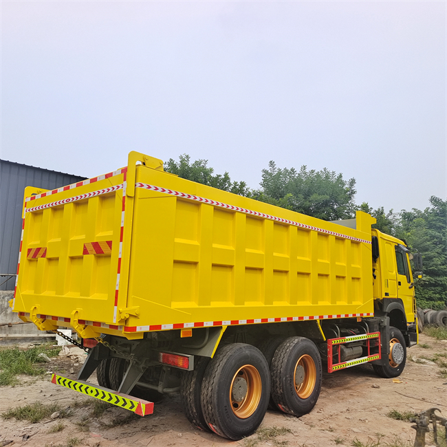6x4 8x4 Sino Howo Truck Price New Tipper Tipping Dumper Truck Used Dump Trucks