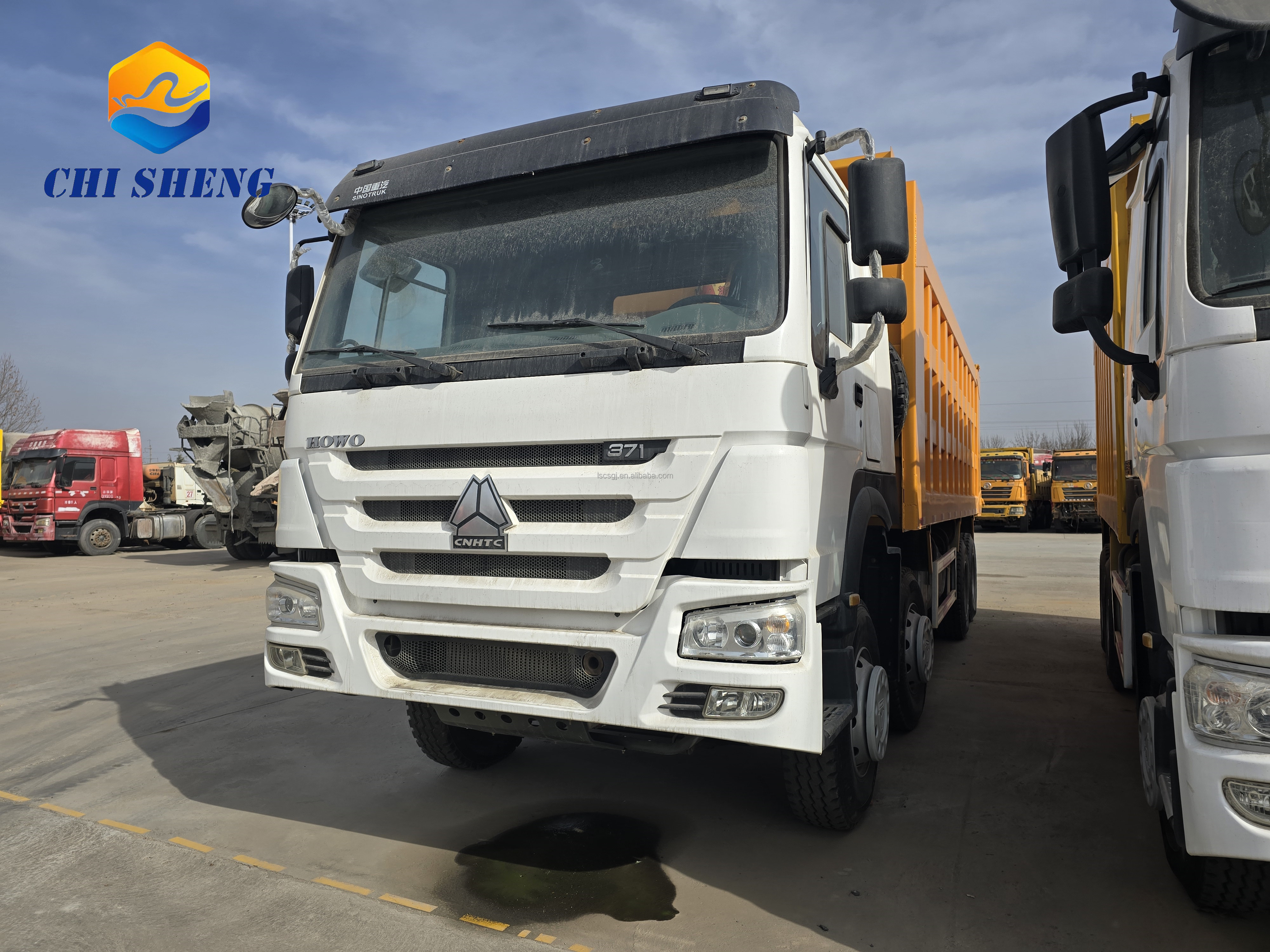 China Factory Sinotruk Good Condition HOWO 6X4 Tractor Truck Diesel Fuel Truck Tractor