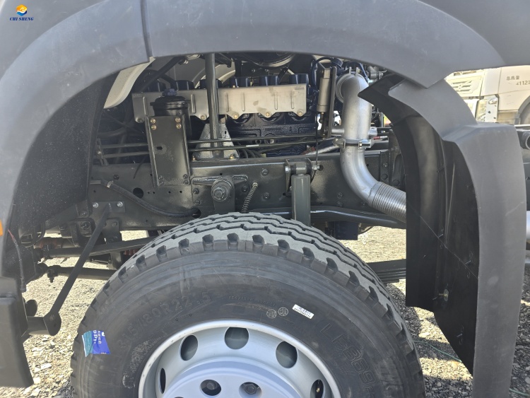Support Customization Used 6x4 Diesel Type Shacman Tractor Heads Shacman Tractor Trucks for Sale