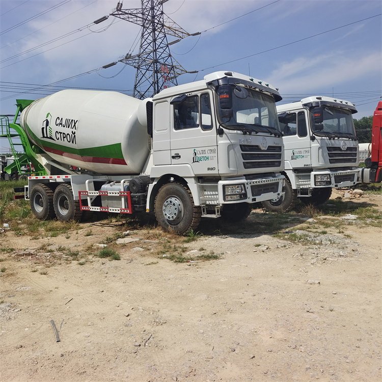 Low Priced Chassis High power engine Mobile drum ready Concrete Mixer Truck white